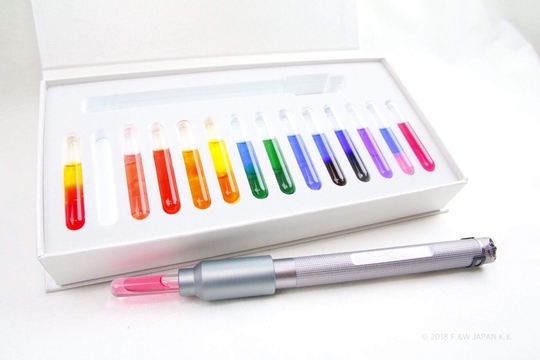 ビーマーライトペン（ベーシック14本　バイアルとライトペンのセット） ビーマーライトペン（ベーシック14本 バイアルとライトペンの